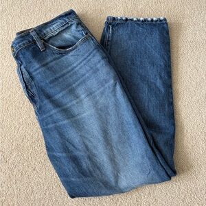 FRAME Straight Leg Jeans
